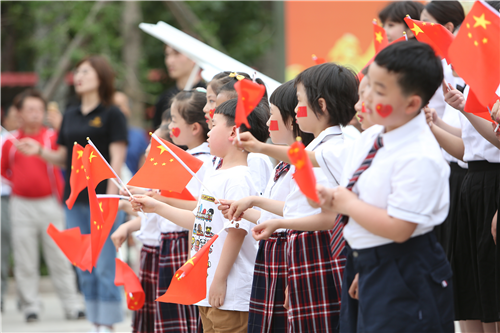 献礼祖国70华诞！泉城澎湃，唱响《我爱你中国》！